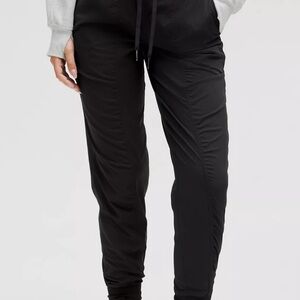 Lululemon Dance Studio Mid-Rise Jogger Black Women's Jogger Pants size 6